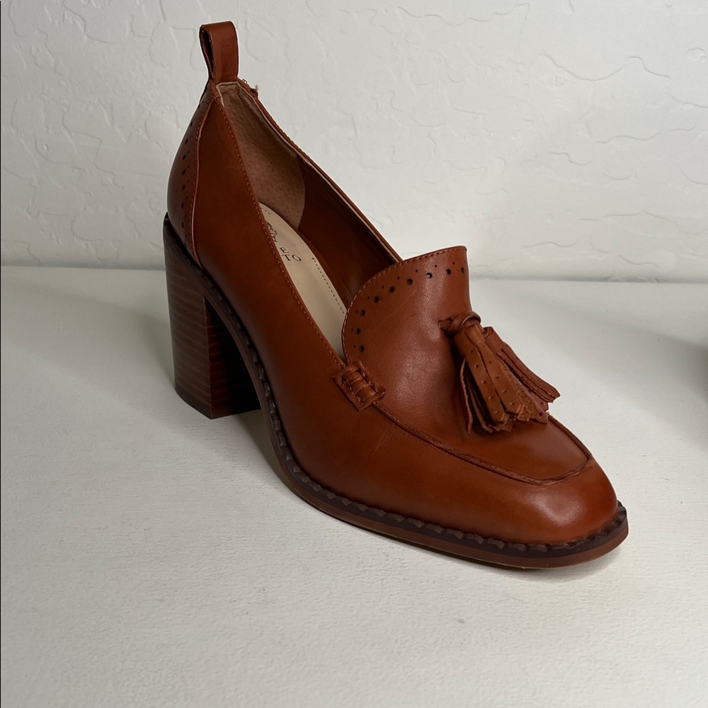 Vince Camuto Caiana Loafer in Cognac, Size 10